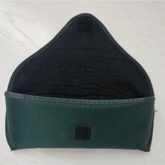 PGA‎ tour green glasses sunglass case with hook and loop closure with soft case - Picture 7 of 7